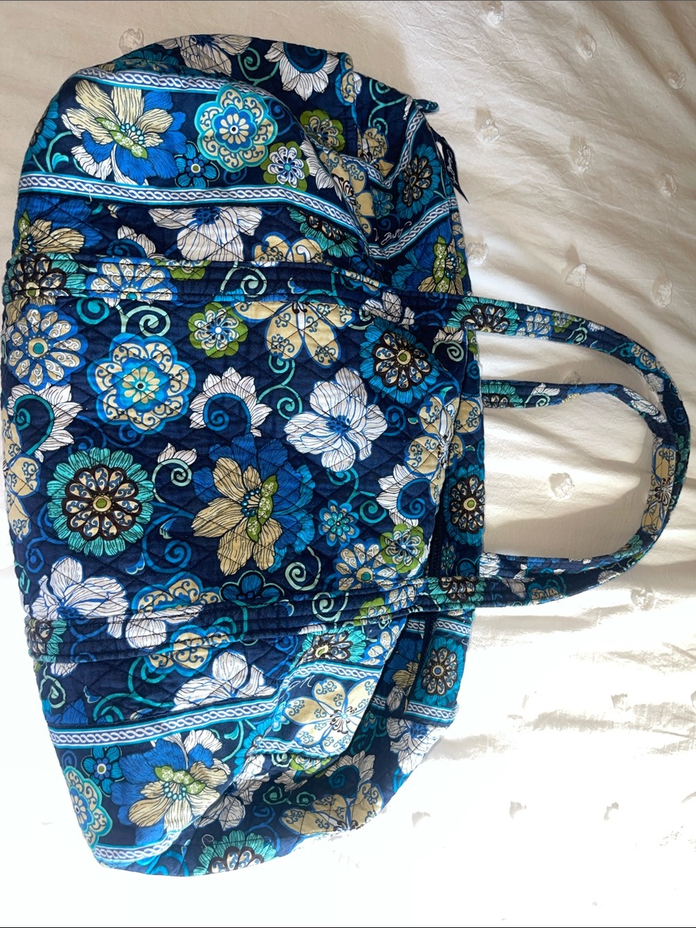 Vera Bradley Navy Blue Floral Quilted duffle bag